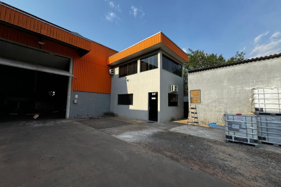 Salão Comercial 2000m Umuarama-PR 351