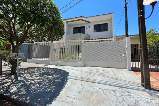 Sobrado 200m Umuarama-PR 268